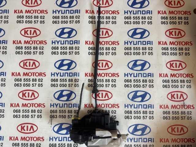 Замок двери водителя 813101H000 HYUNDAI