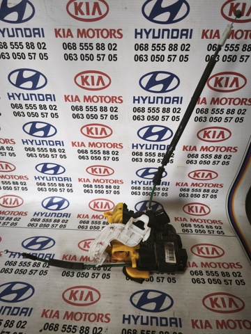 Замок передней пассажирской двери 81320A6000 HYUNDAI