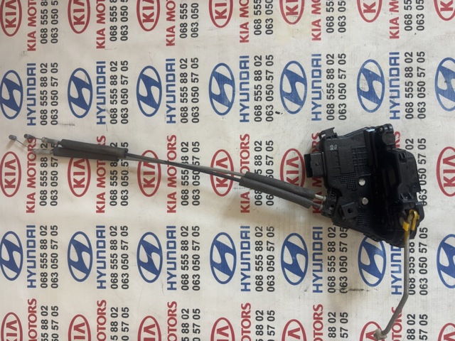 Замок двери задней левой 814102K040 HYUNDAI