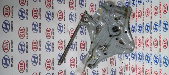Стеклоподъемник передней двери 824012G010 HYUNDAI
