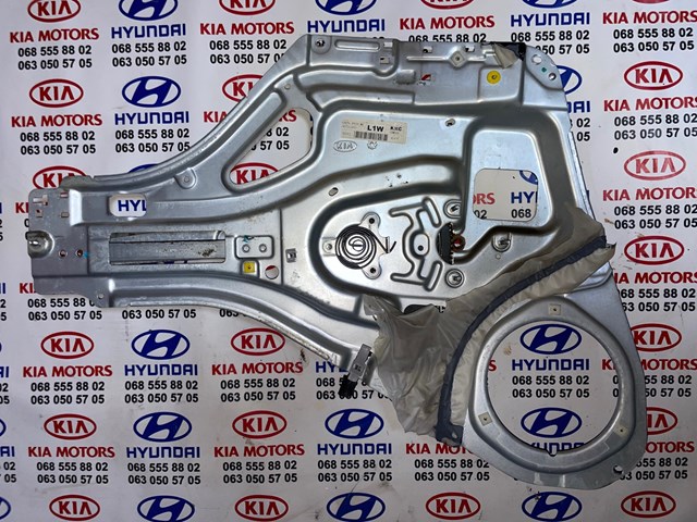 Стеклоподъемник передней двери 824031F010 HYUNDAI