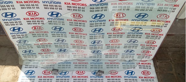 Окно (передней двери) двери 824112P000 HYUNDAI