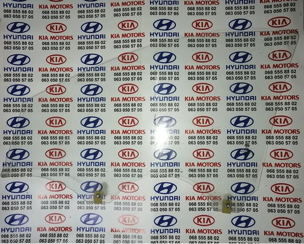 Стекло передней правой двери 824211J010 HYUNDAI