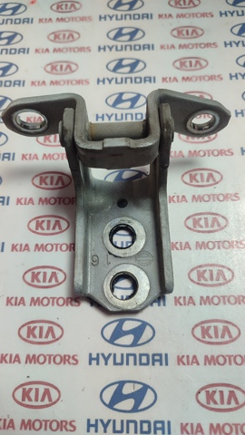 Петля передней двери правая 824211KA0A NISSAN