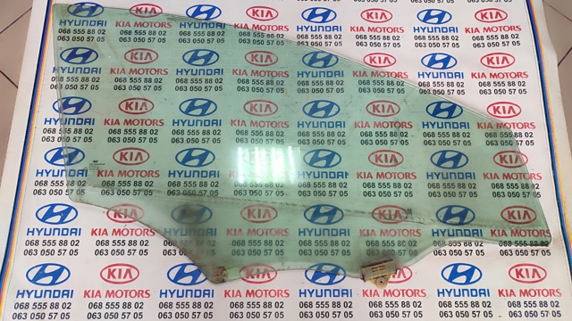 Стекло пассажирской двери 82421A6000 HYUNDAI