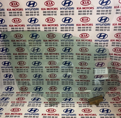 Стекло передней правой двери 82421S2000 HYUNDAI