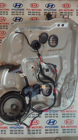 Стеклоподъемник передней двери 824712B000 HYUNDAI