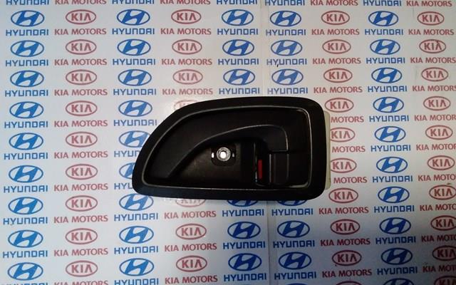 Ручка двери левой внутренняя передняя/задняя 826102E000WK HYUNDAI