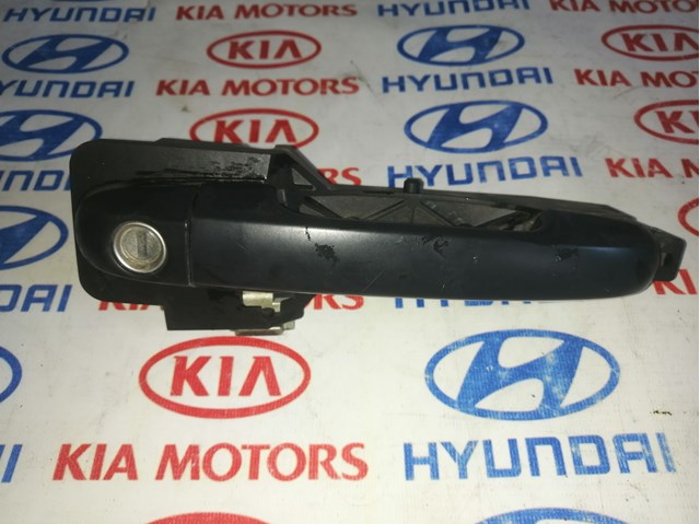 Держатель наружной ручки двери, правых дверей 826651H000 HYUNDAI