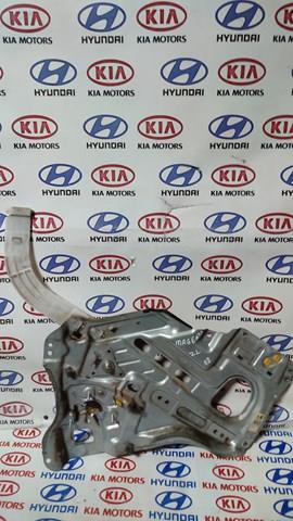 Стеклоподъемник левой задней двери 834012G010 HYUNDAI