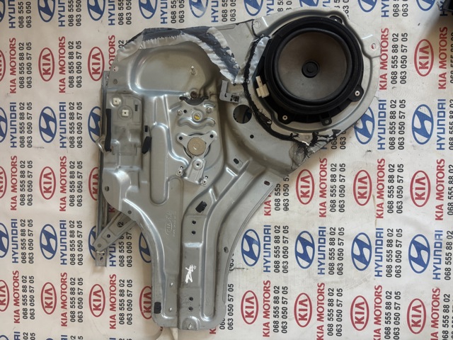 Стеклоподъемник левой задней двери 834012K001 HYUNDAI