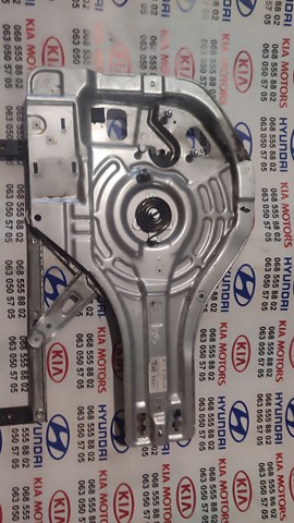 Механизм стеклоподъемника двери задней, левой 834702E010 HYUNDAI