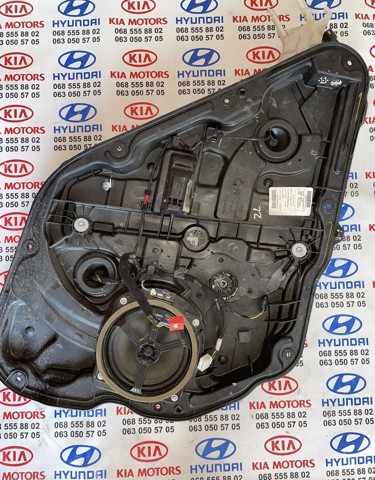 Стеклоподъемник левой задней двери 834713Q000 HYUNDAI