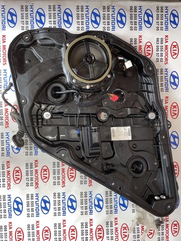  Механизм стеклоподъемника правой задней двери 834813Q000 HYUNDAI