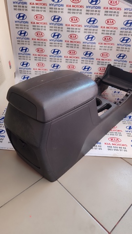 Крышка подлокотника 846602P100VA HYUNDAI