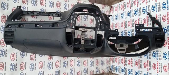 Передняя панель 847102B001WK HYUNDAI