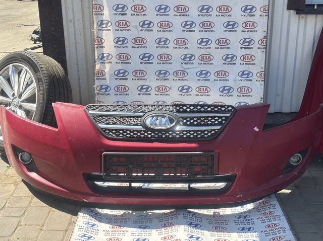 Бампер на авто 865111H000 HYUNDAI