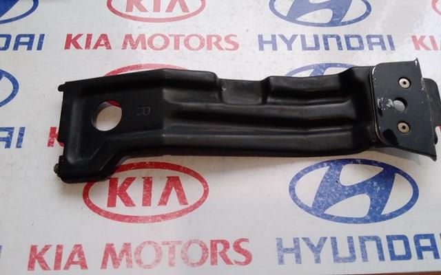 Кронштейн бампера переднего, правый 865744Z000 HYUNDAI