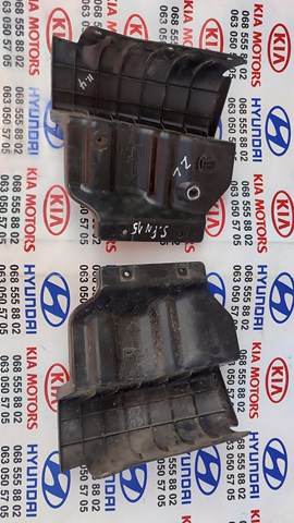 Правый кронштейн заднего бампера 866182W000 HYUNDAI