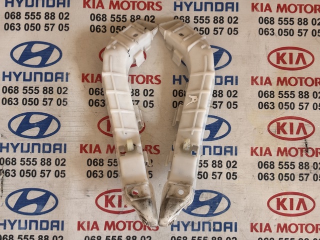 Кронштейн бампера заднего, правый 866542K000 HYUNDAI