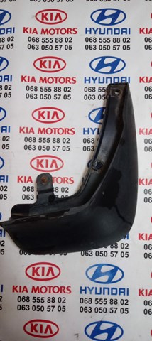 Брызговик задний, правый 868421F010 HYUNDAI