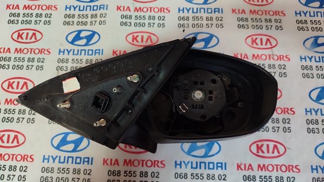 Зеркало заднего вида правое 876202T240 HYUNDAI