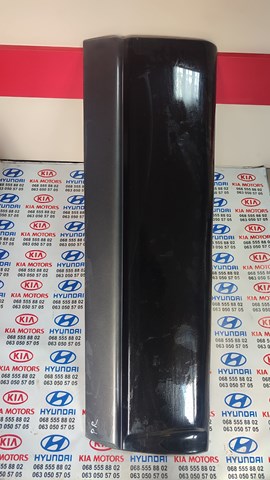 Молдинг передней правой двери 877221F000 HYUNDAI