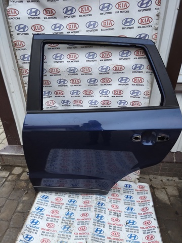 Молдинг двери задней левой 877702B000 HYUNDAI