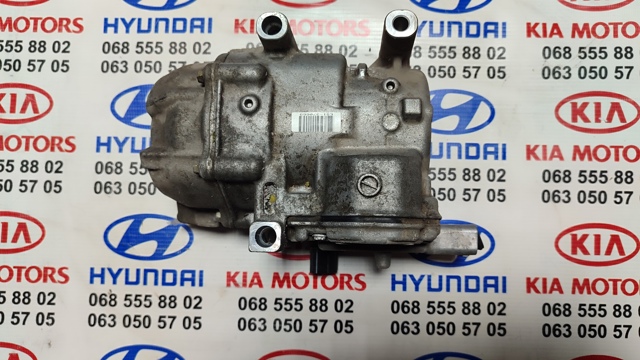 Компрессор кондиционера 8837052012 TOYOTA