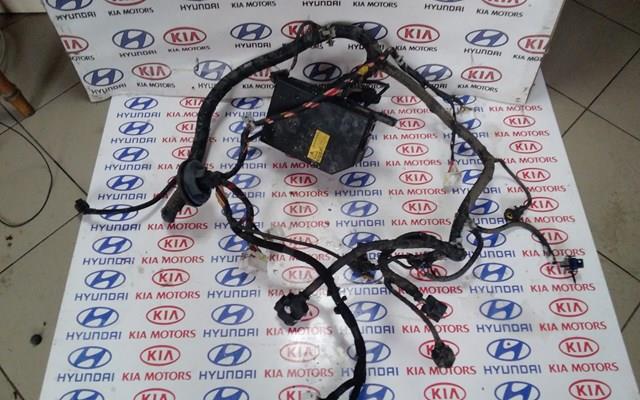 Блок реле и предохранителей 912102E000 HYUNDAI