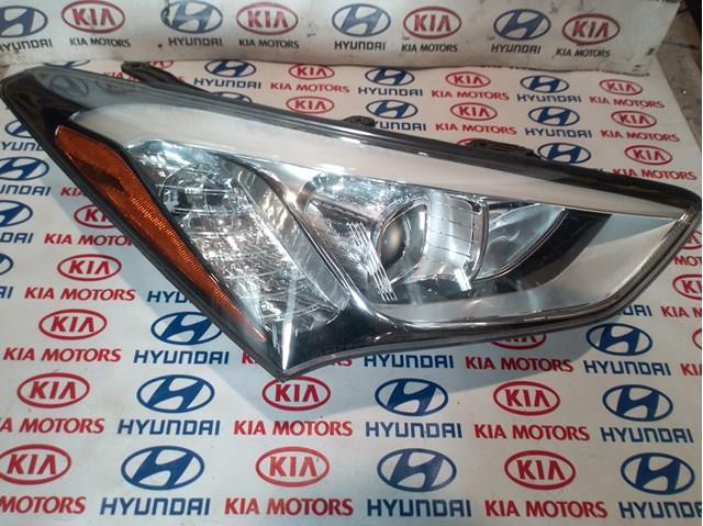 Правая блок фара 921024Z100 HYUNDAI