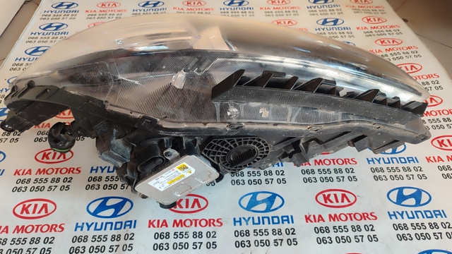 HYUNDAI 92102C6000 Правая фара в наличии Хмельницкий