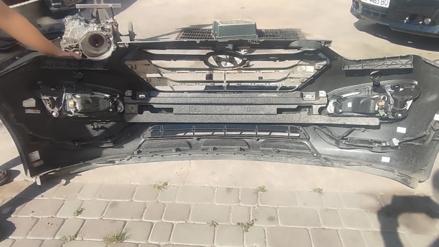 HYUNDAI 922022W100 Фара противотуманная правая в наличии Запорожье