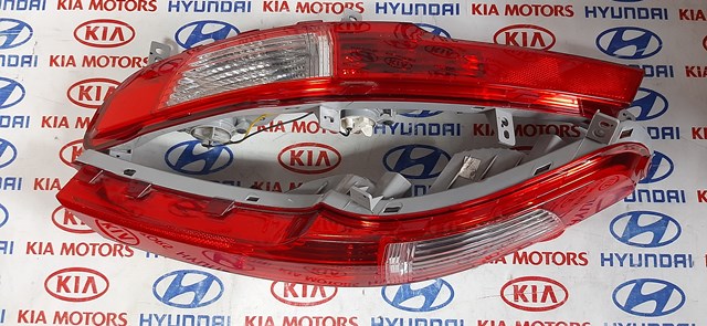 Противотуманнка задняя, правая 924063U300 HYUNDAI
