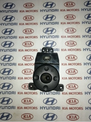 Блок управления зеркалами заднего вида, на двери 935301E100 HYUNDAI