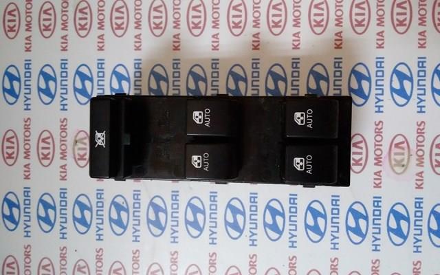Кнопочный блок управления стеклоподъемником передний левый 935701H120EQ HYUNDAI