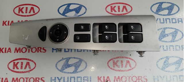 Кнопки переднего левого стеклоподъёмника 935702B700S4 HYUNDAI