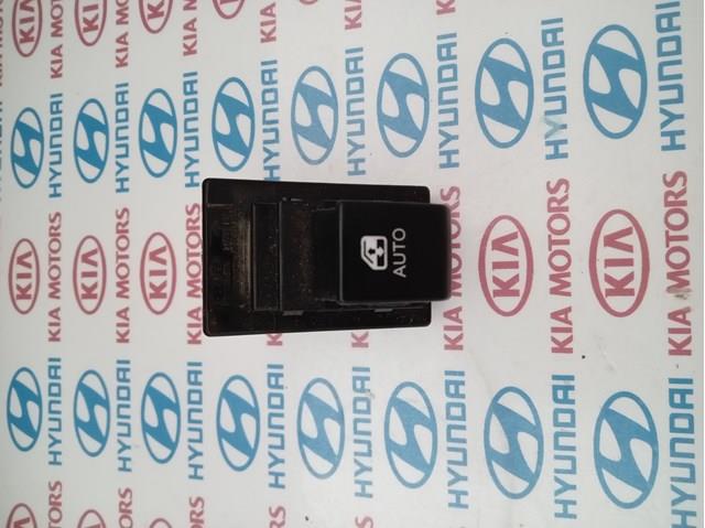 935751H100EQ HYUNDAI Кнопка стеклоподъемника передняя купить в Украина