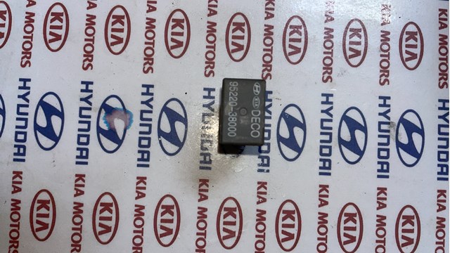 Реле противотуманной фары 9522038000 HYUNDAI