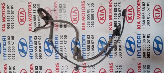 Датчик АБС (ABS) передний, правый 956701D100 HYUNDAI