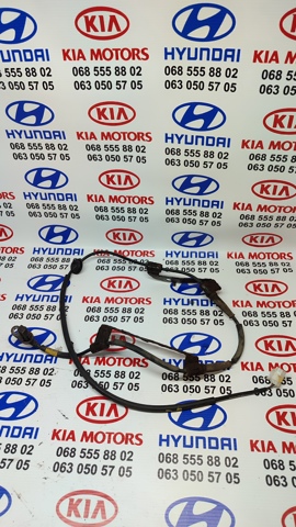 Датчик АБС (ABS) задний, правый 956812P100 HYUNDAI