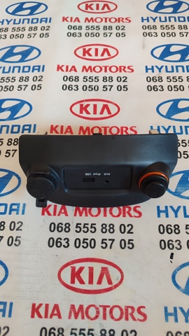 USB-разветвитель 961202K000 HYUNDAI