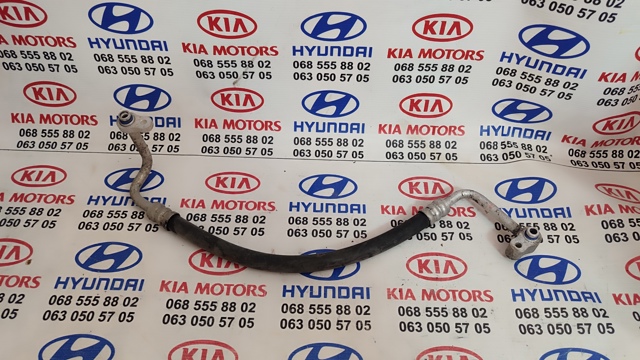 Шланг кондиционера, от компрессора к радиатору 977623E000 HYUNDAI