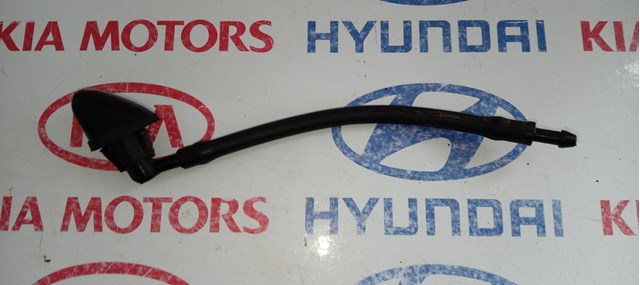 Форсунка омывателя заднего стекла 989302B010 HYUNDAI