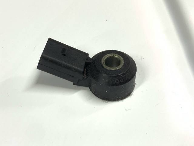 Датчик детонации Фольксваген Гольф 4