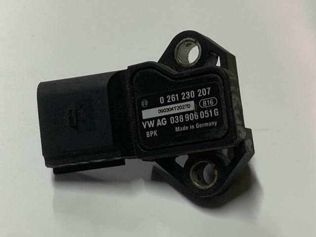Датчик абсолютного давления в коллекторе 036906051G VAG