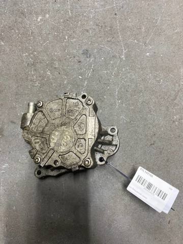 Вакуумный насос 03L145100 VAG
