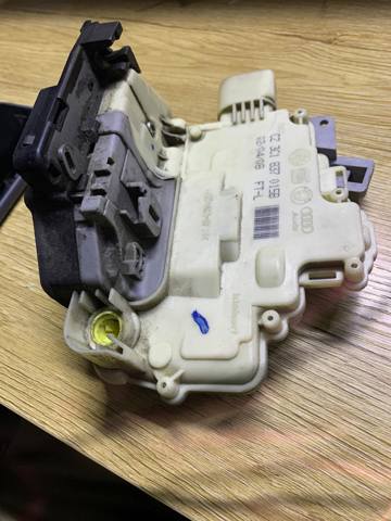 Запор кабины 3C1837015B VAG
