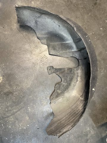 Подкрылок задний правый 5C6810972 VAG