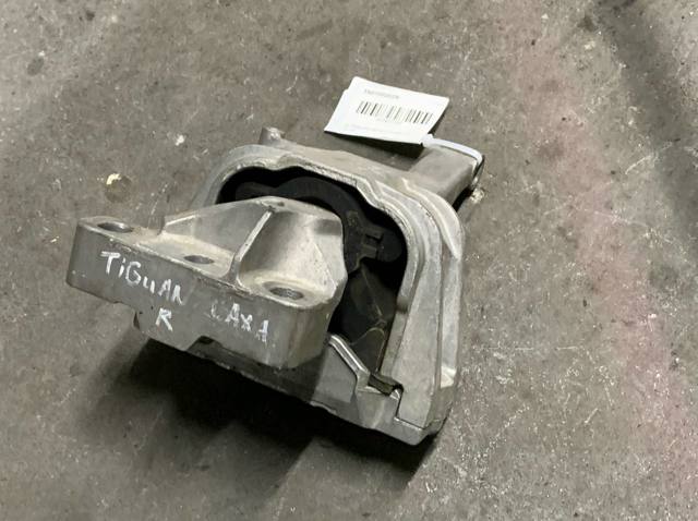 VAG 5N0199262N Подушка (опора) двигателя правая в наличии Житомир